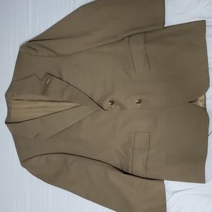 Corneliani Made in Italy wool and silk suit size 40R / 32x29.5  US